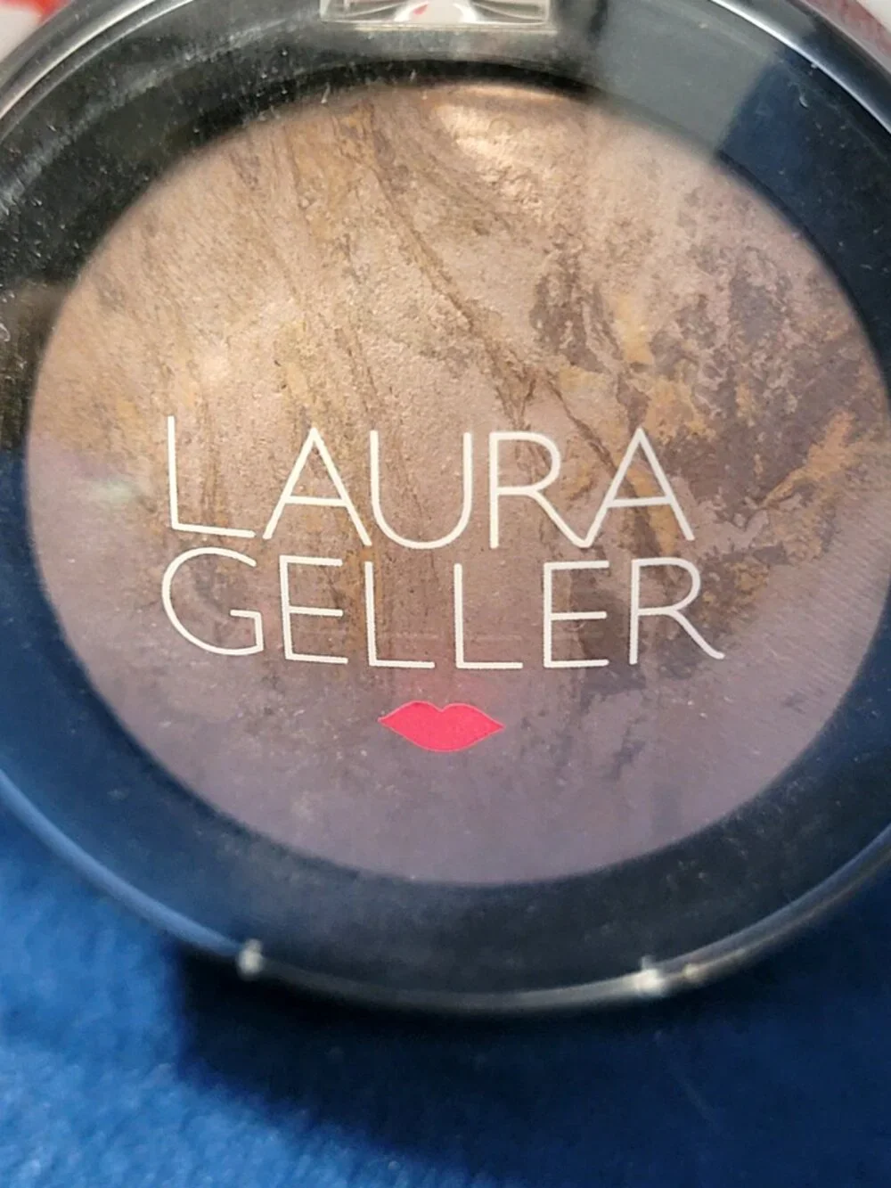 Laura Geller Baked Balance-n-Brighten Foundation Medium Color Correcting Travel - Picture 3 of 9